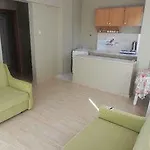 Cicek 아파트호텔 3*