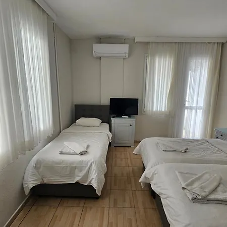 Cicek Apartmanhotel