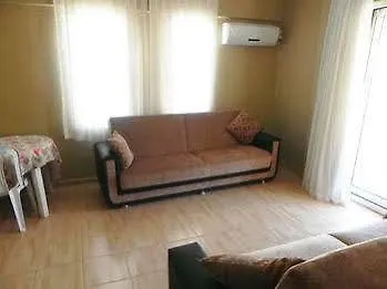 Cicek Apartmanhotel 3*