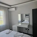 Aparthotel Cicek Çeşme