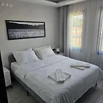 Cicek Aparthotel Çeşme