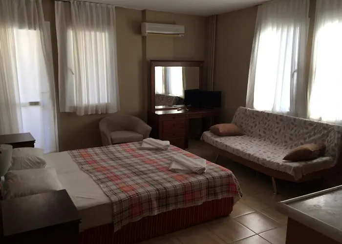 Aparthotel Cicek Çeşme
