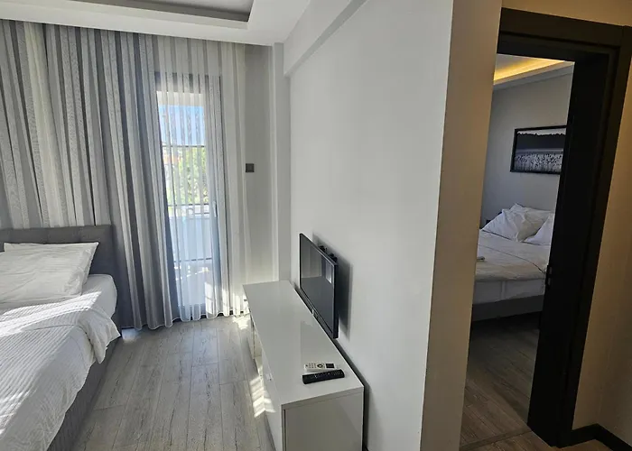 Aparthotel Cicek Çeşme